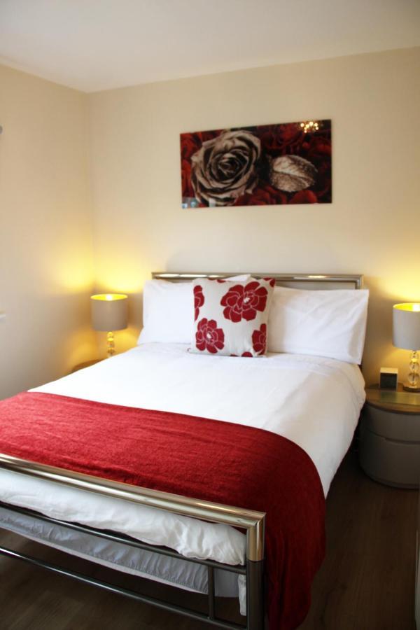 City Centre Town House With Riverside Views And Free Parking 1Bak York Exterior photo